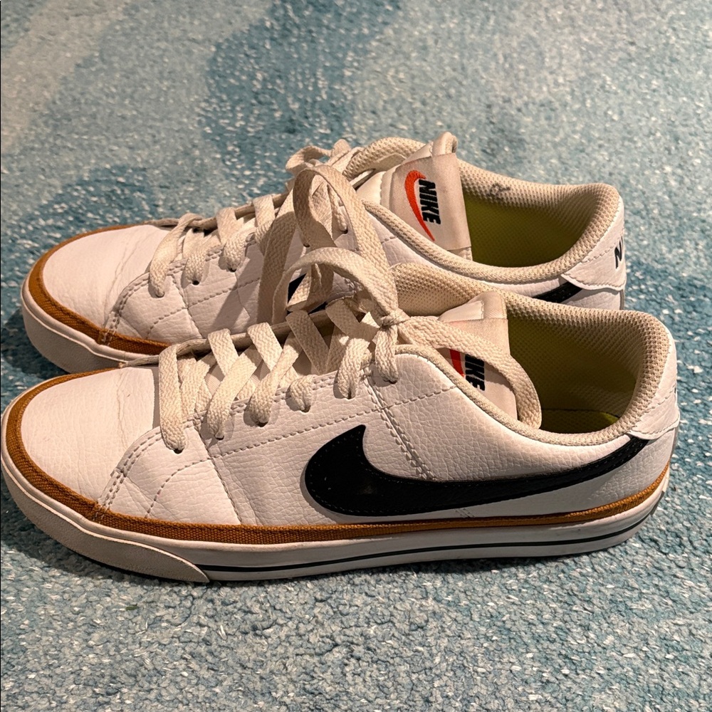 Nike Women’s Stroke, Sz 7.5